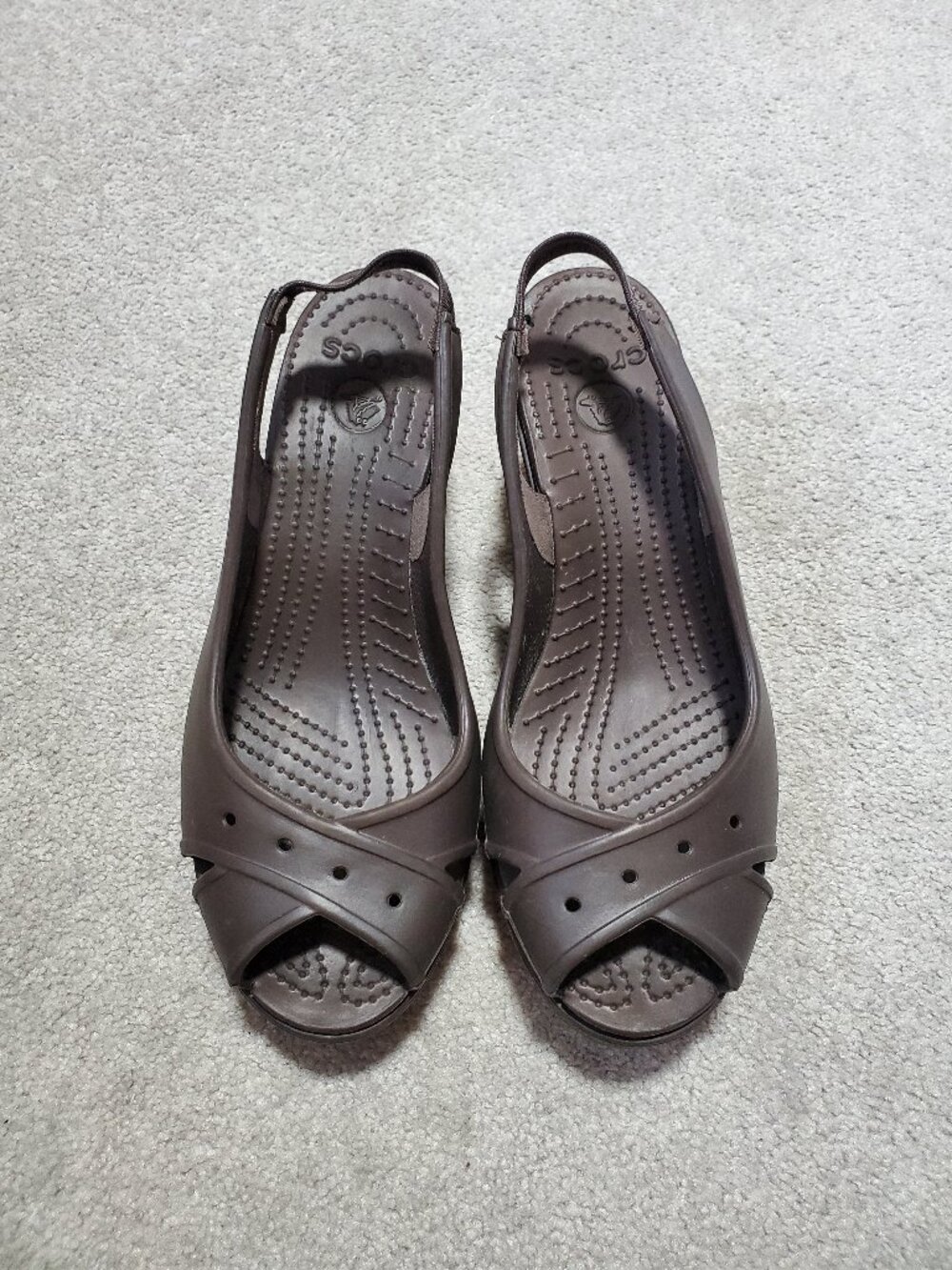 CROCS Farrah Wedge Sandals Brown Sz 9 Slingback Platform Peep Toe Summer Beach - Picture 3 of 14